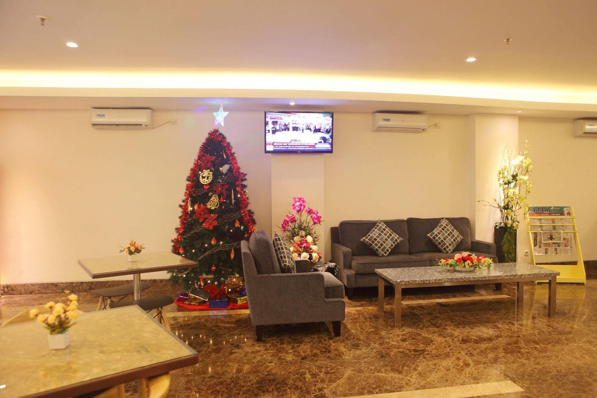 Miko Hotel Makassar Macáçar Exterior foto